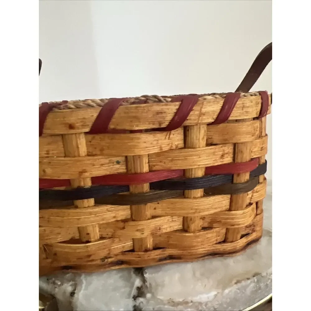 Vtg Amish Hand Woven Basket Enos Schrock Jerusalem OH 2001 Signed Wooden Base